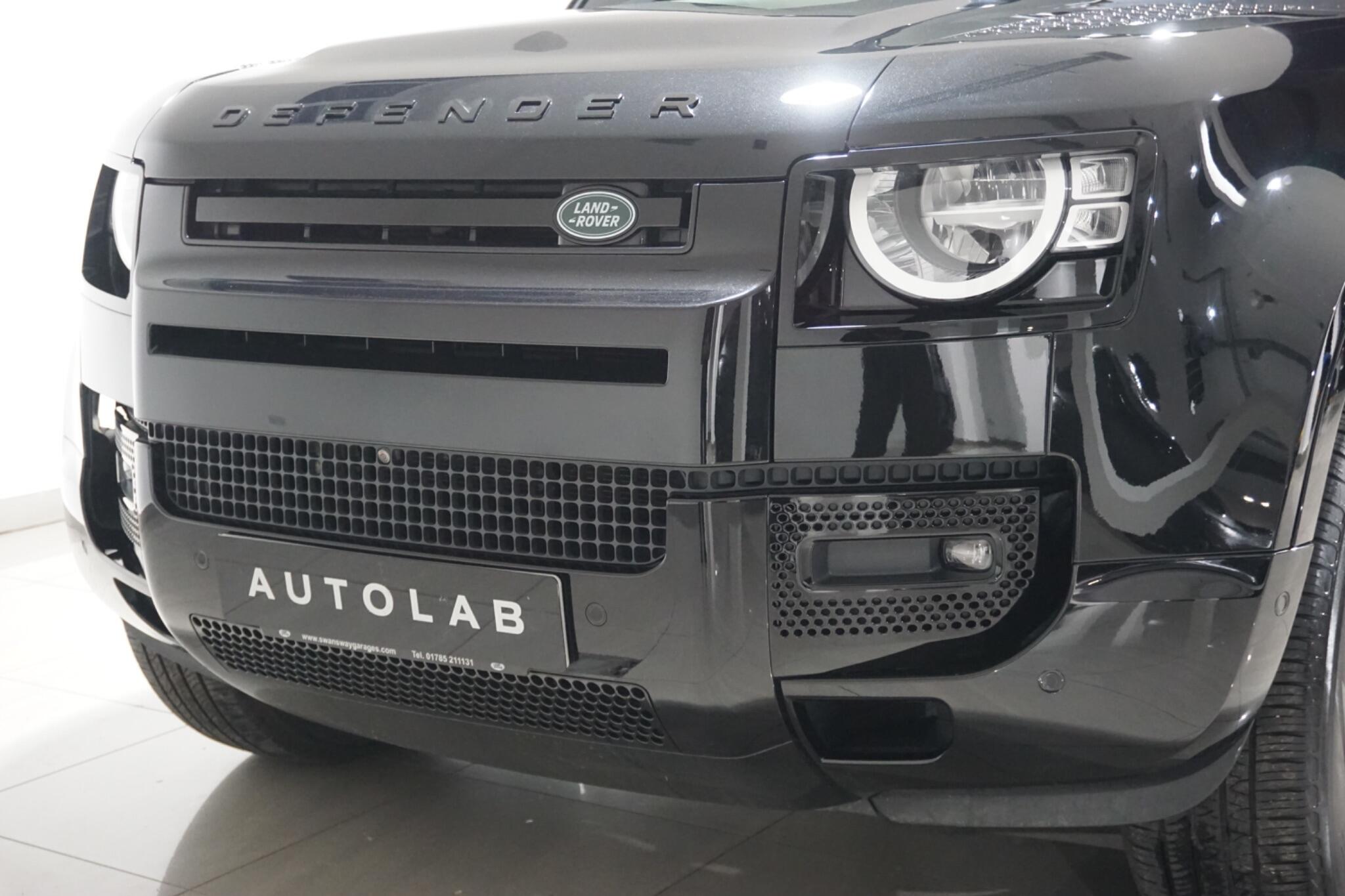 Land Rover Defender 90 3.0 D200 MHEV Hard Top SUV 3dr Diesel Auto 4WD SWB Euro 6 (s/s) (200 ps)